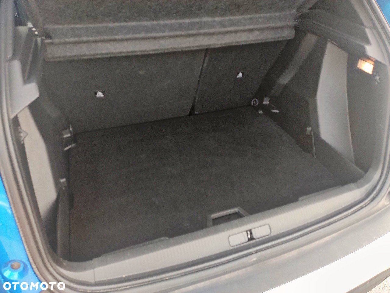 Peugeot 2008 1.2 PureTech Allure Pack S&S EAT8 - 6
