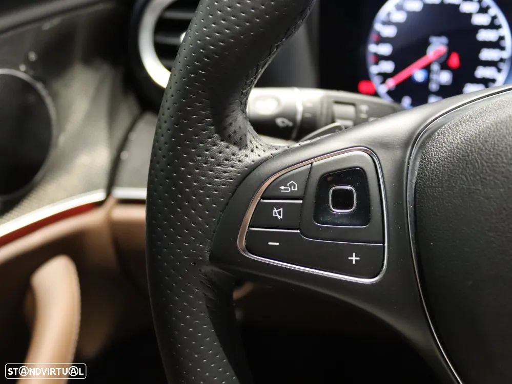 Mercedes-Benz E 350 d 4-Matic All Terrain Avantgarde + - 26