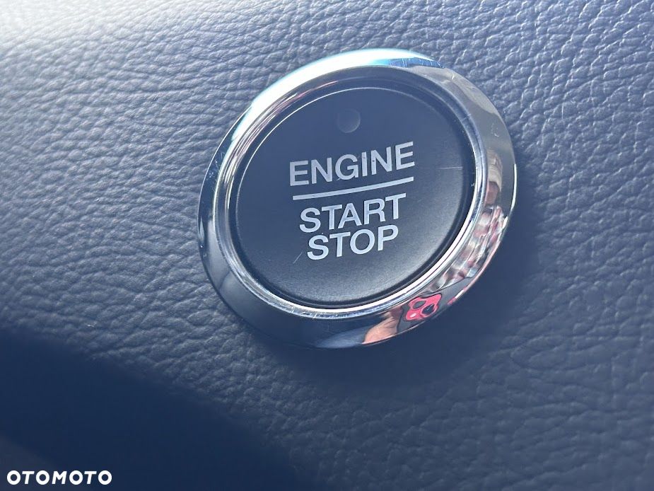 Ford Edge - 32