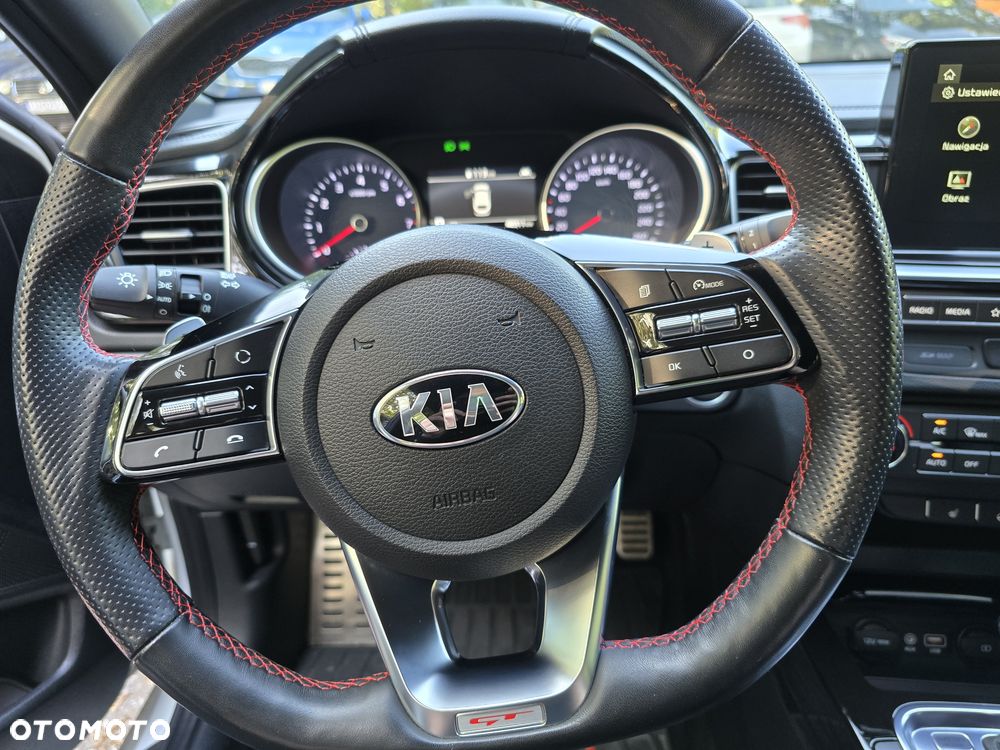 Kia ProCeed - 11