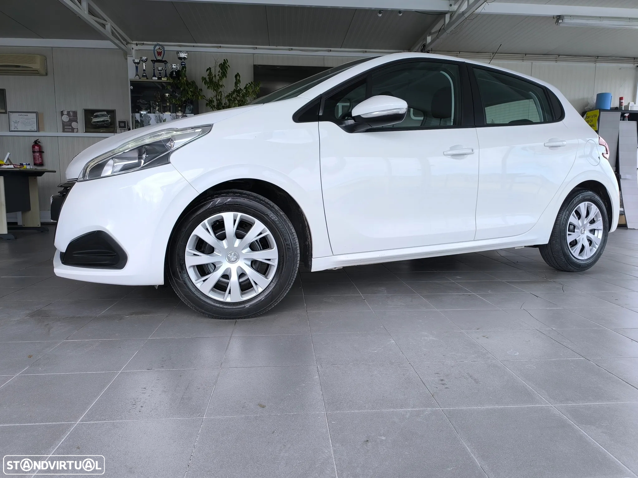 Peugeot 208 1.2 PureTech Active - 3