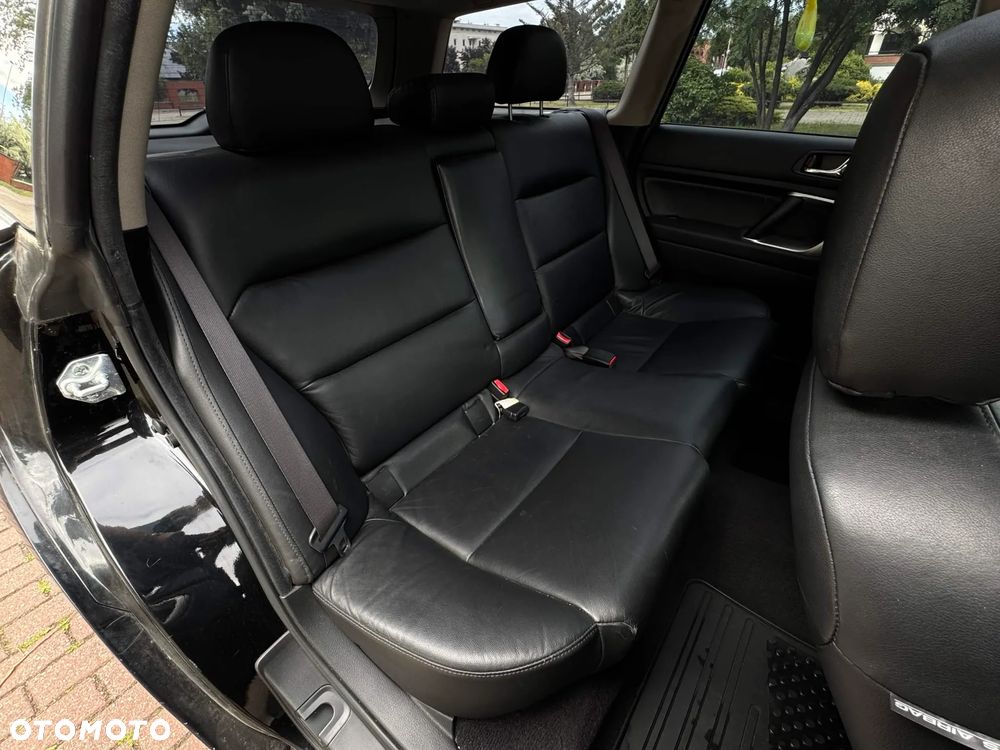 Subaru Legacy 3.0 H6 NAV - 21