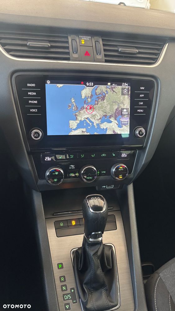 Skoda Octavia 2.0 TDI SCR 4x4 Ambition DSG - 6