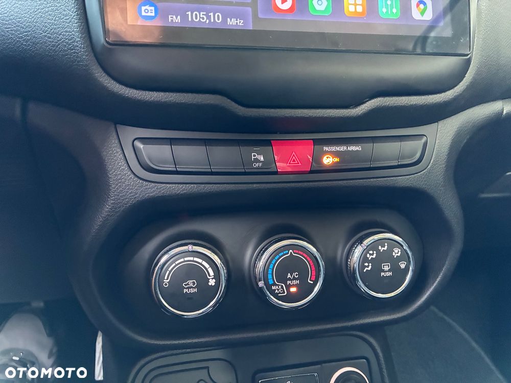 Jeep Renegade - 25