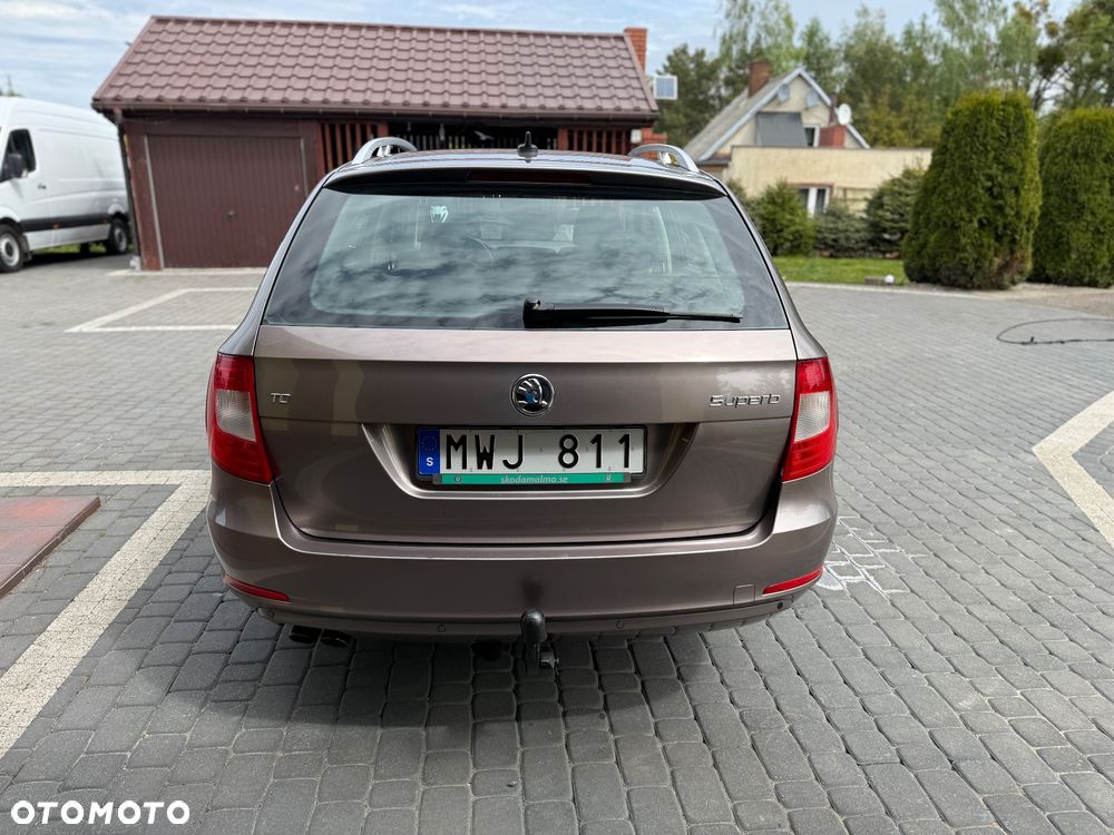Skoda Superb 2.0 TDI DSG Elegance - 5