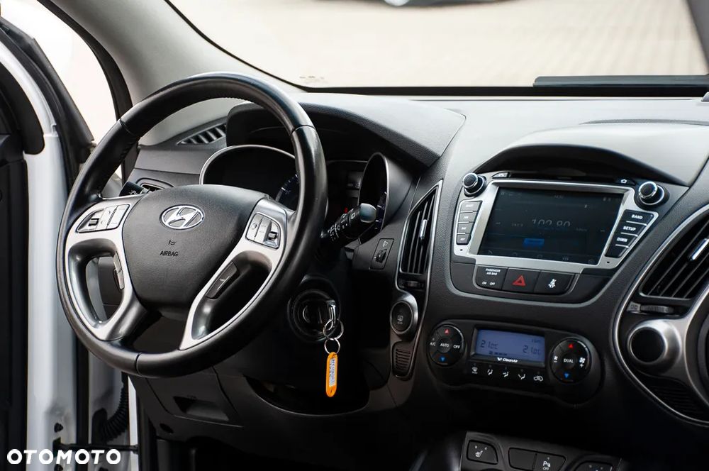 Hyundai ix35 2.0 2WD Automatik Trend - 17