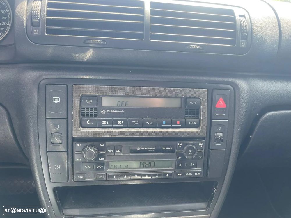 VW Passat - 19