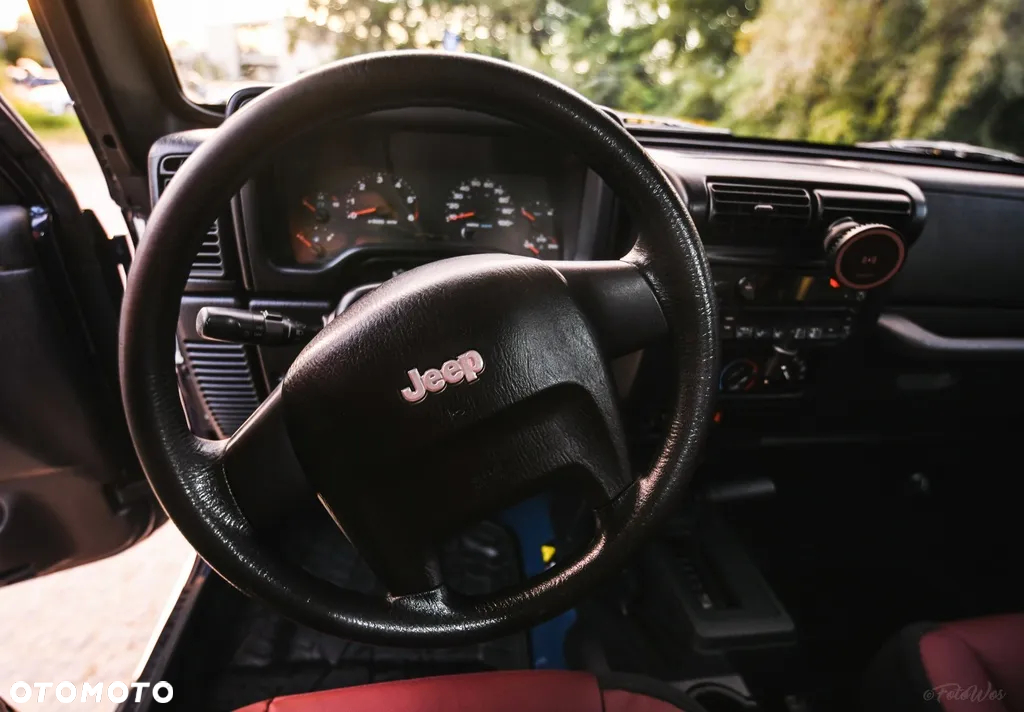 Jeep Wrangler 4.0 Sport - 15