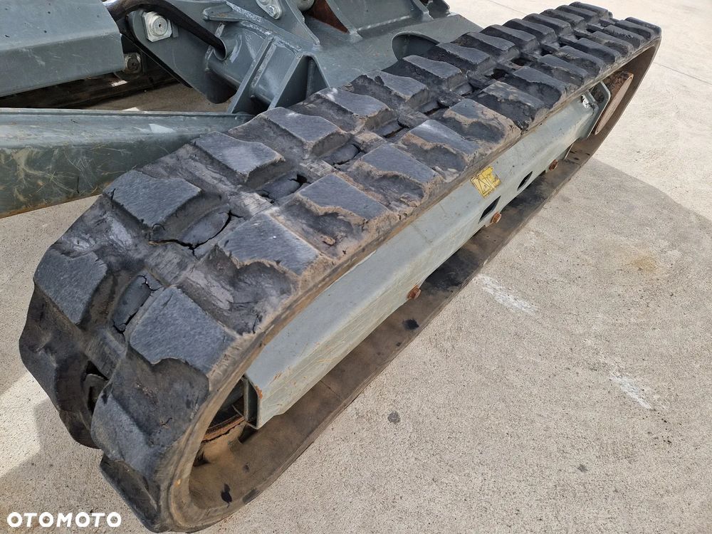 Wacker Neuson ET 24 jak Cat, Kubota, JCB R407 - 17