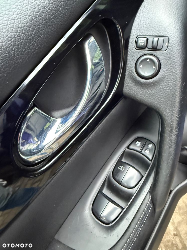 Nissan Qashqai - 17