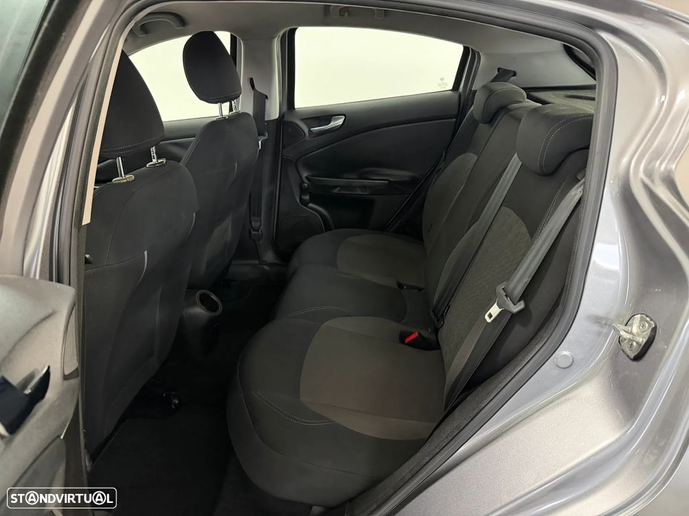 Alfa Romeo Giulietta 1.6 JTDM 16V - 14