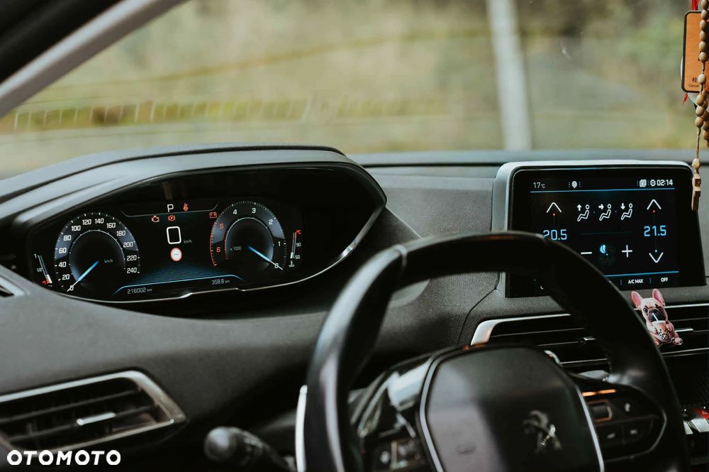 Peugeot 3008 BlueHDi 130 Stop & Start EAT8 Allure - 11