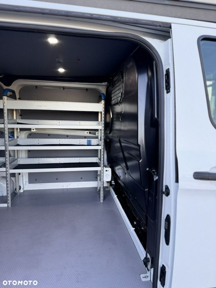 Ford Transit Custom - 11