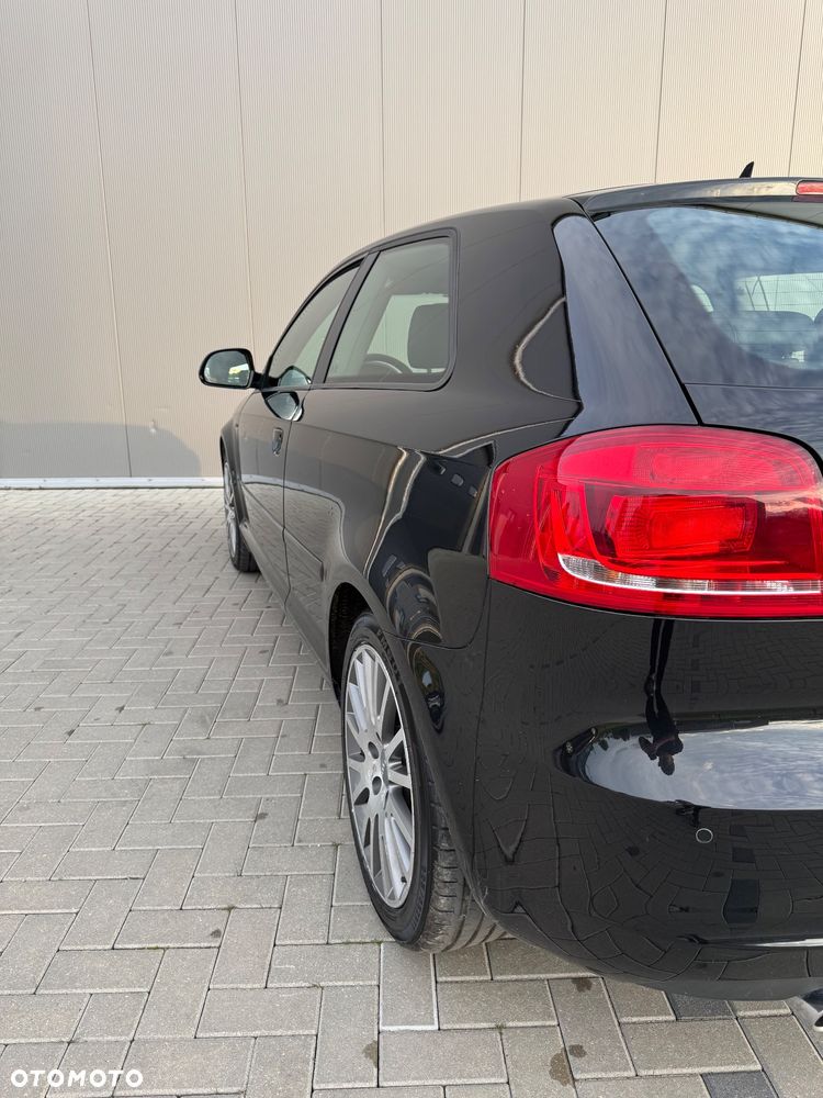 Audi A3 3-drzwiowe 2.0 TDI DPF Ambition - 4