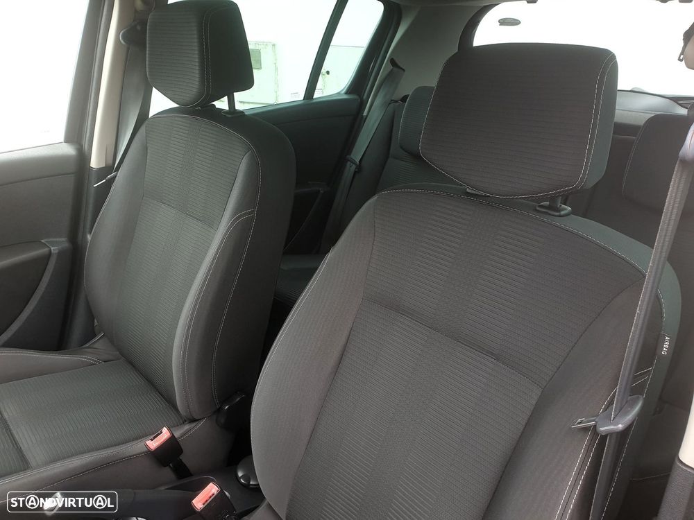 Renault Clio 1.5 dCi Dynamique S - 11