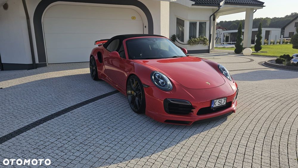 Porsche 911 Turbo S - 10