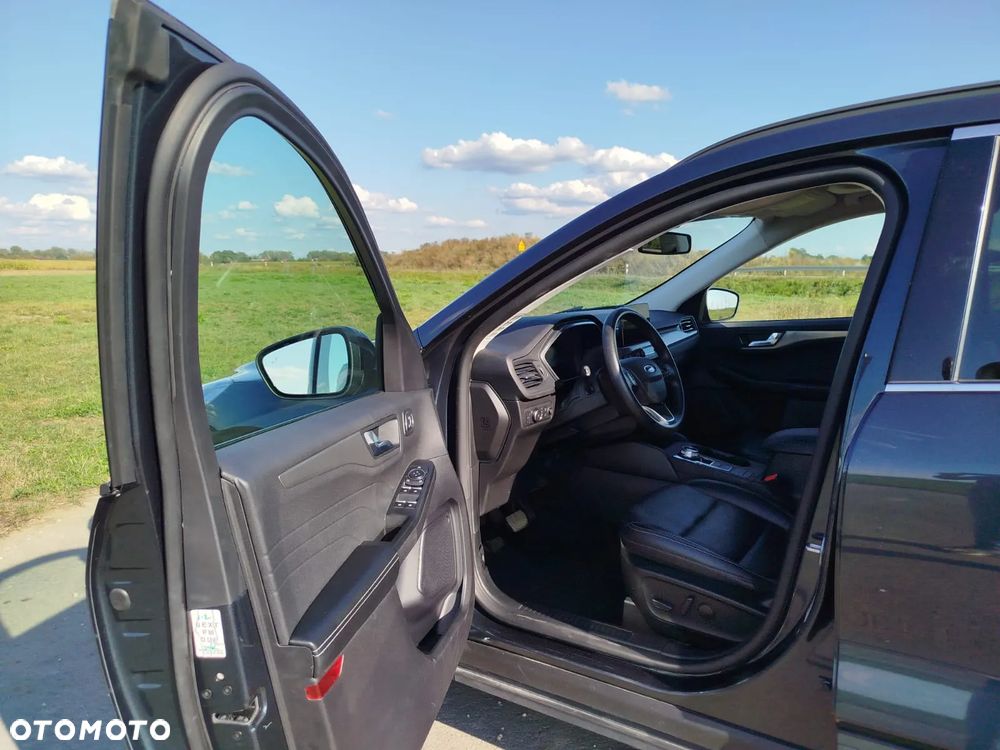Ford Escape 2.0 EcoBoost AWD Titanium - 21