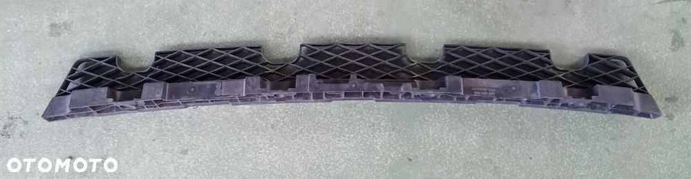 Ślizg zderzaka tył VW passat B7 kombi 3AF807863