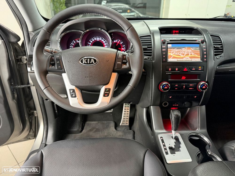 Kia Sorento 2.2 CRDi 4WD Aut. Executive - 17