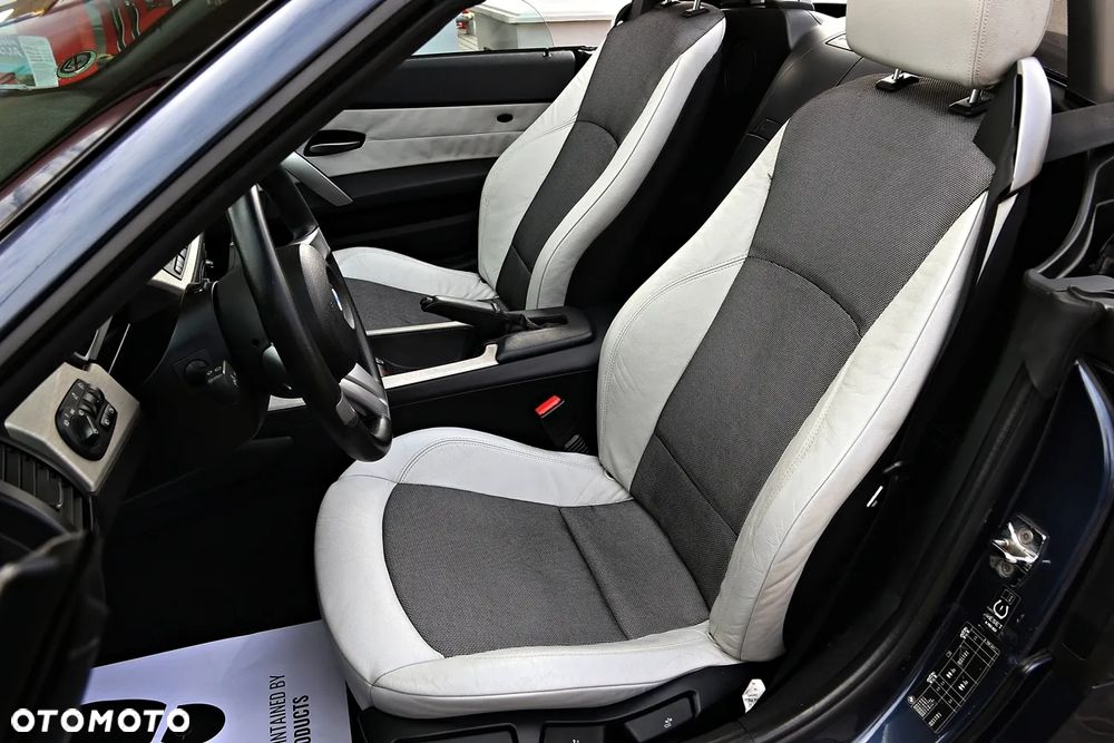 BMW Z4 2.2i - 27
