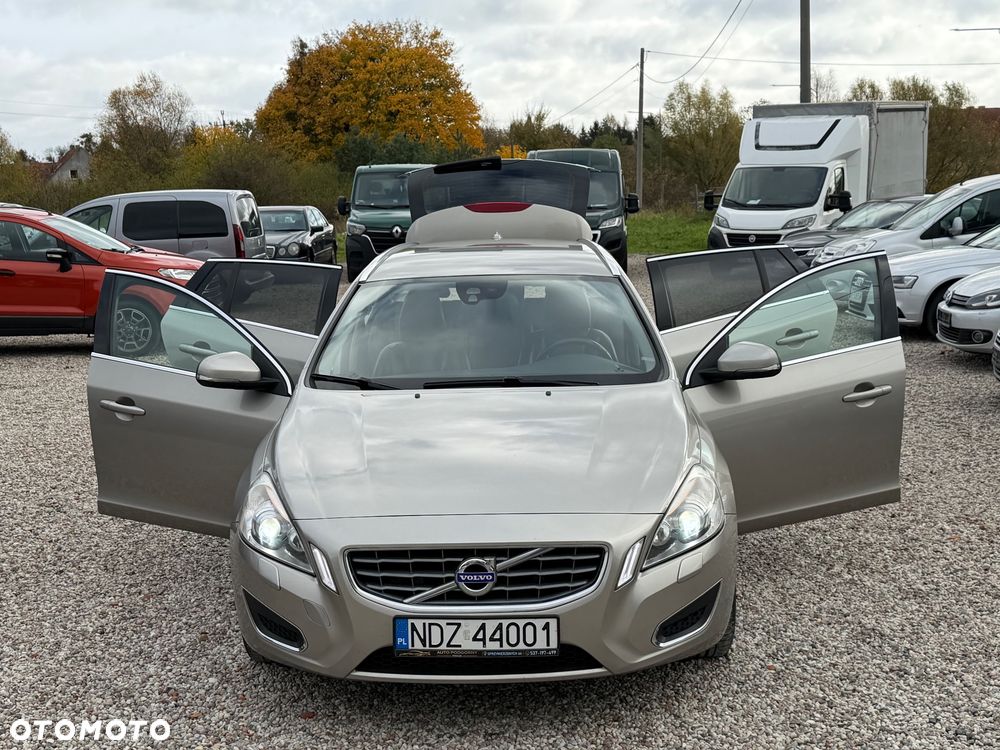 Volvo V60 - 11
