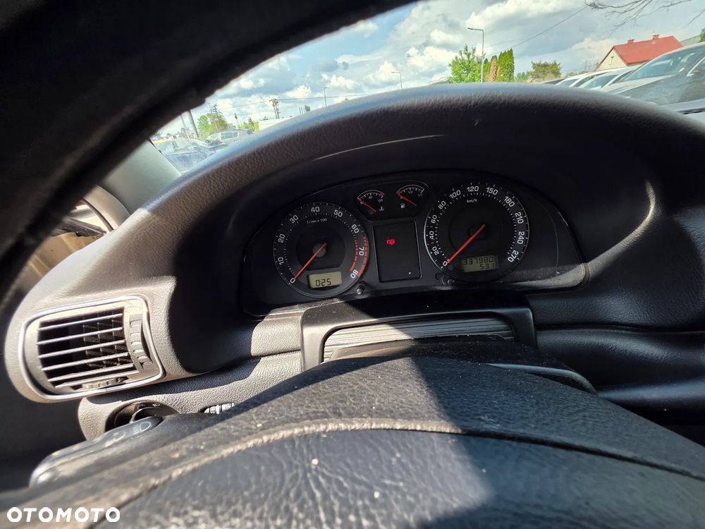 Skoda Superb 2.0 Classic - 6