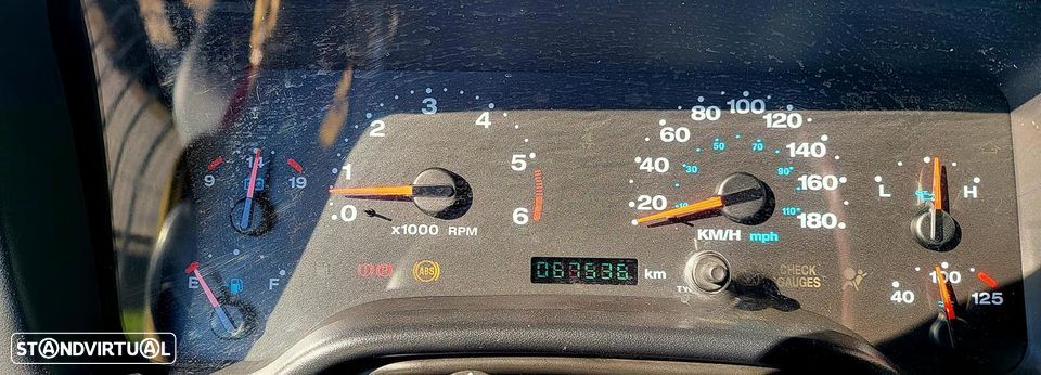 Jeep Wrangler 2.4 - 6