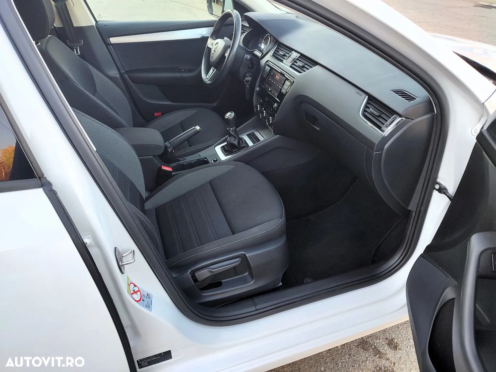 Skoda Octavia - 8