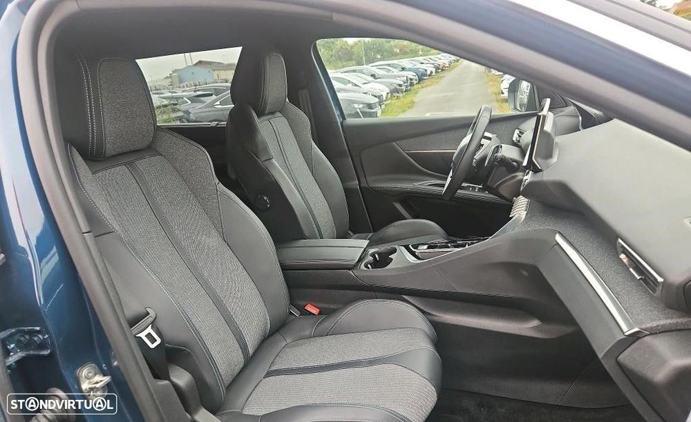 Peugeot 5008 1.2 PureTech Allure Pack EAT8 - 10