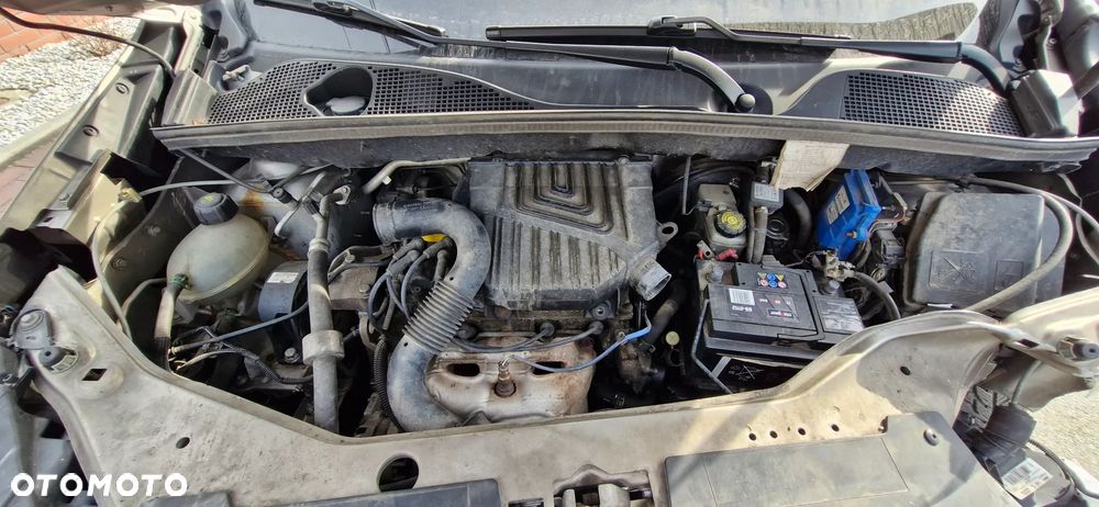 Dacia Lodgy 1.6 Ambiance - 11