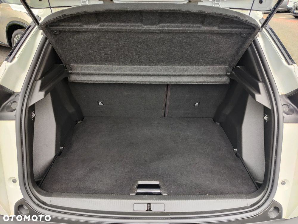 Peugeot 2008 1.5 BlueHDi Allure S&S EAT8 - 16