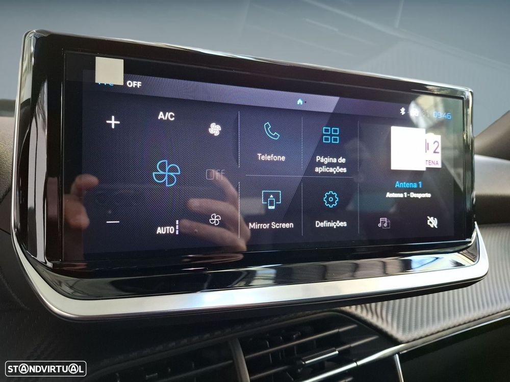 Peugeot 2008 1.2 PureTech Allure - 18