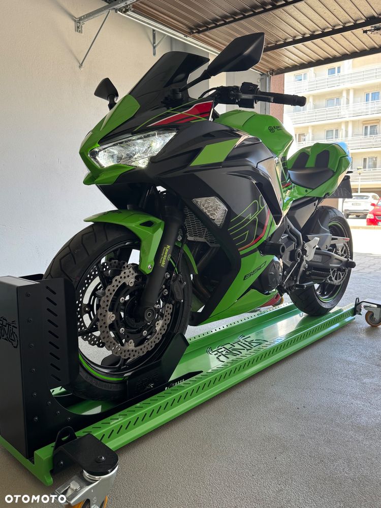 Kawasaki Ninja - 1