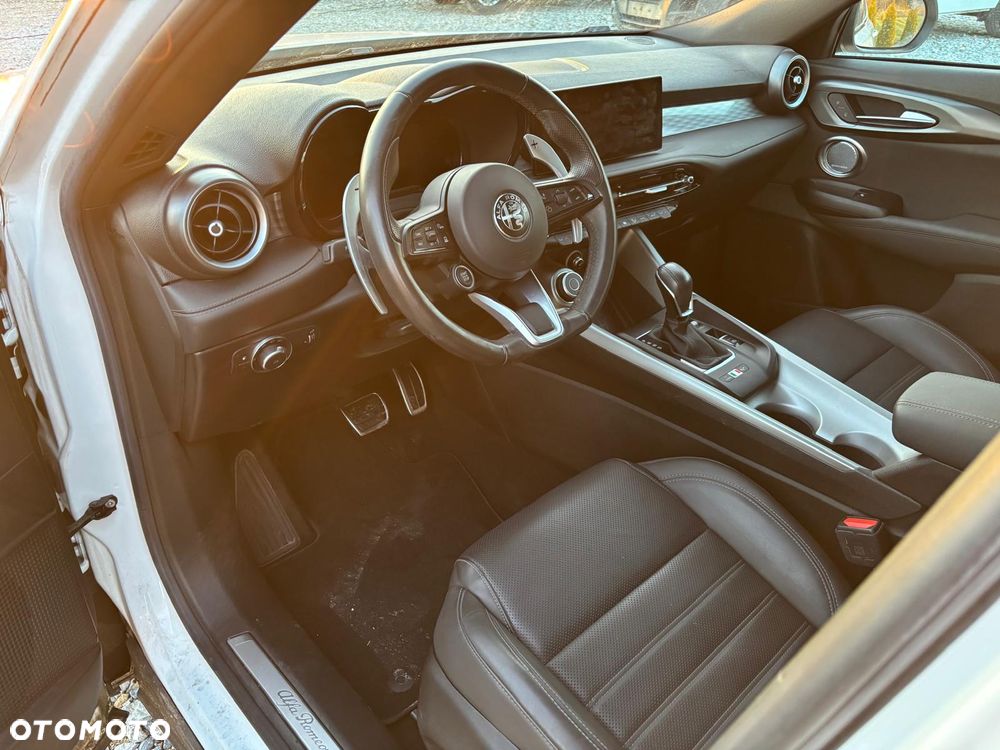 Alfa Romeo Tonale 1.3 VGT Q4 Veloce - 8