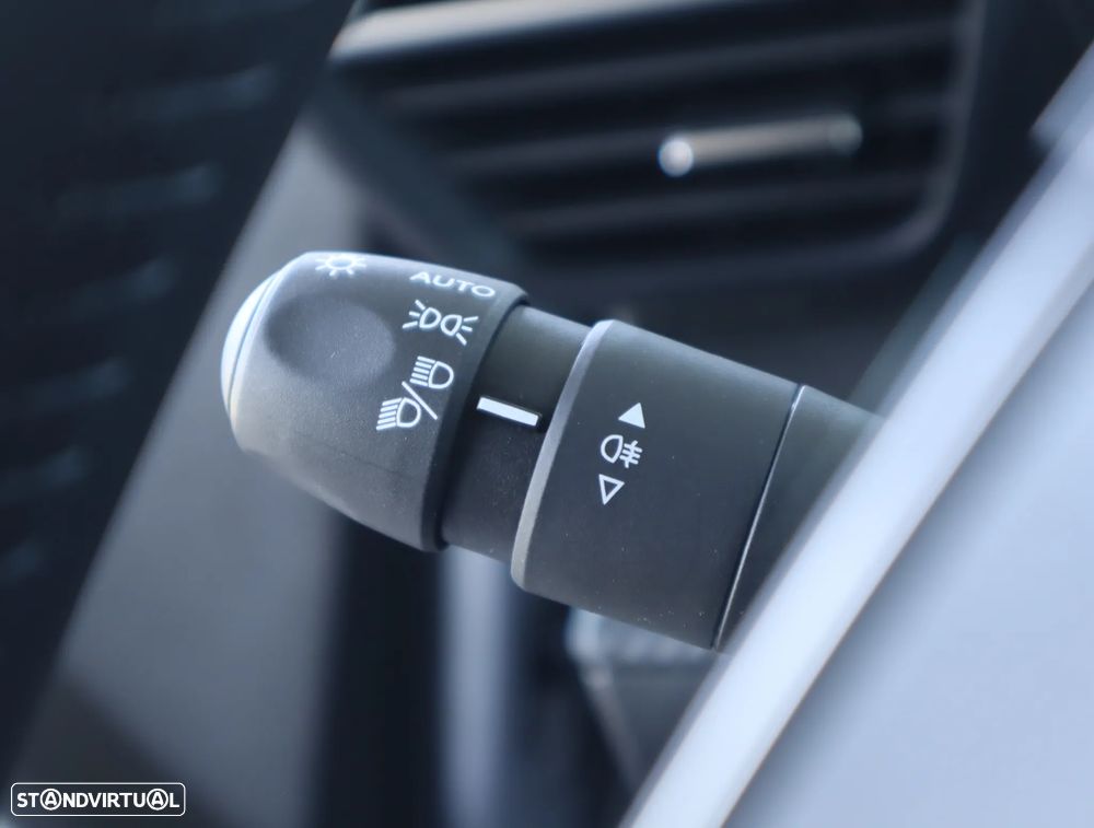 Peugeot 2008 1.2 PureTech Style - 38