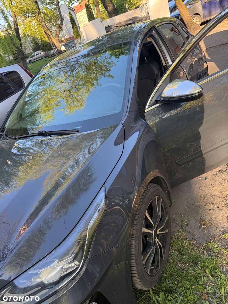 Kia Ceed 1.4 T-GDI L Business Line - 2