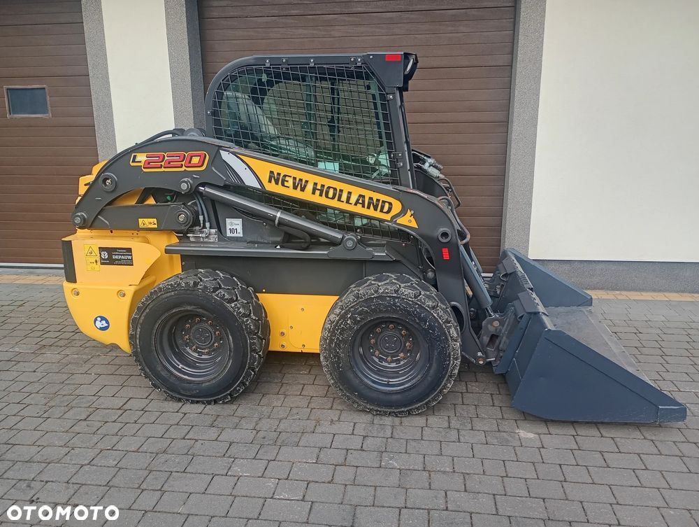 New Holland L220/2017rok/Bobcat/koparka/minikoparka/ładowarka/Miniładowarka - 1