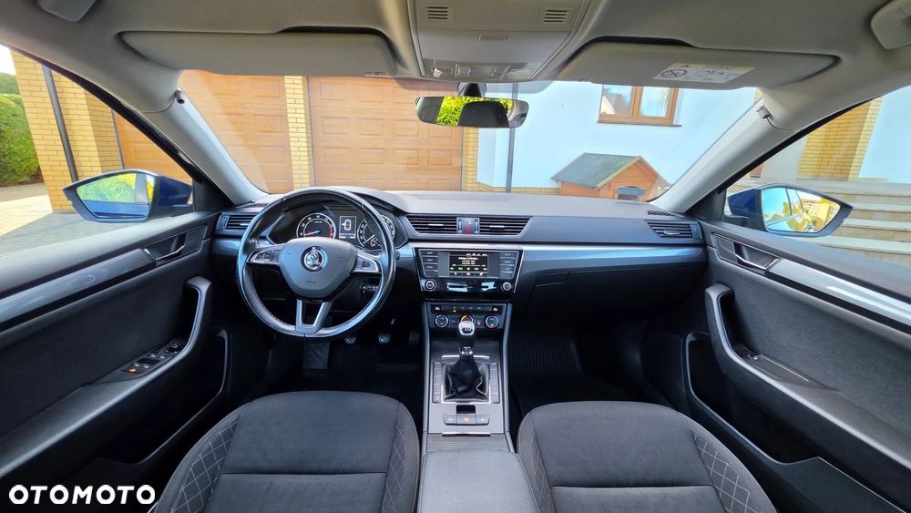 Skoda Superb 1.8 TSI Active - 21