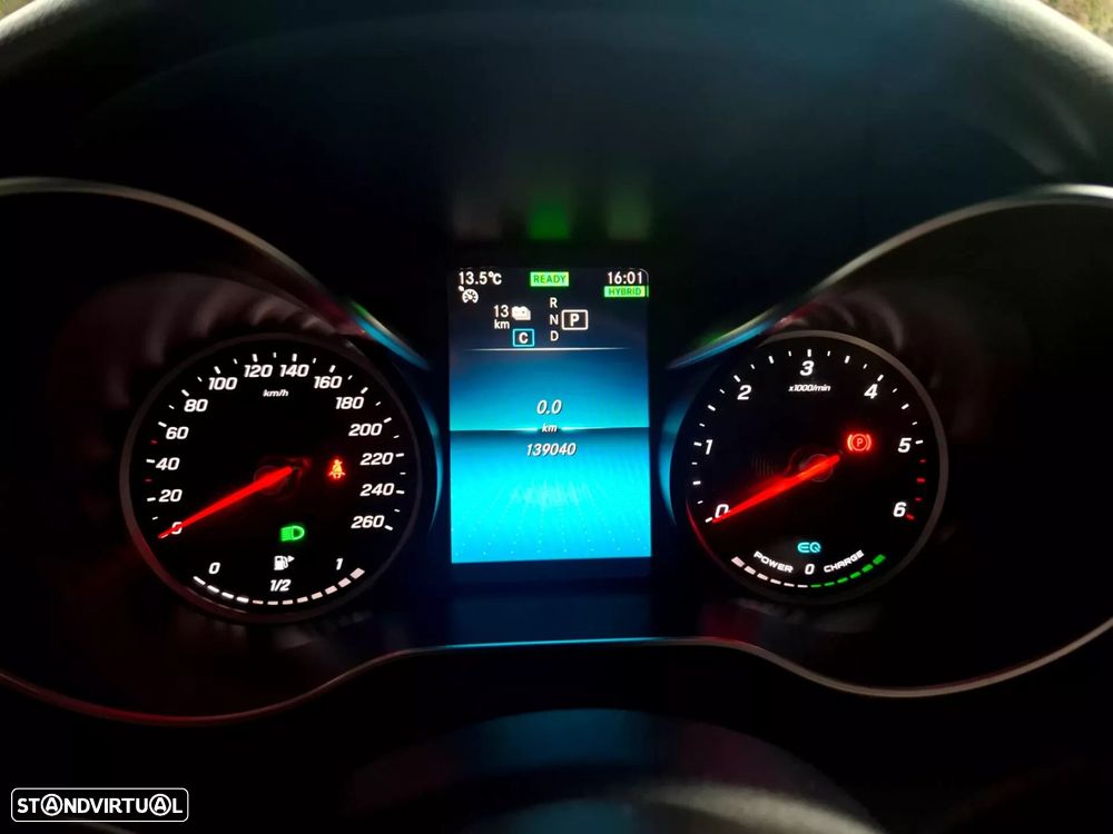 Mercedes-Benz C 300 de AMG Line - 9