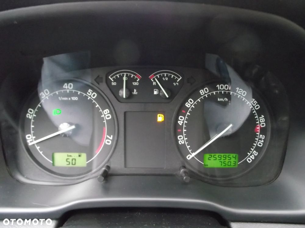 Skoda Octavia 1.6 Tour - 23