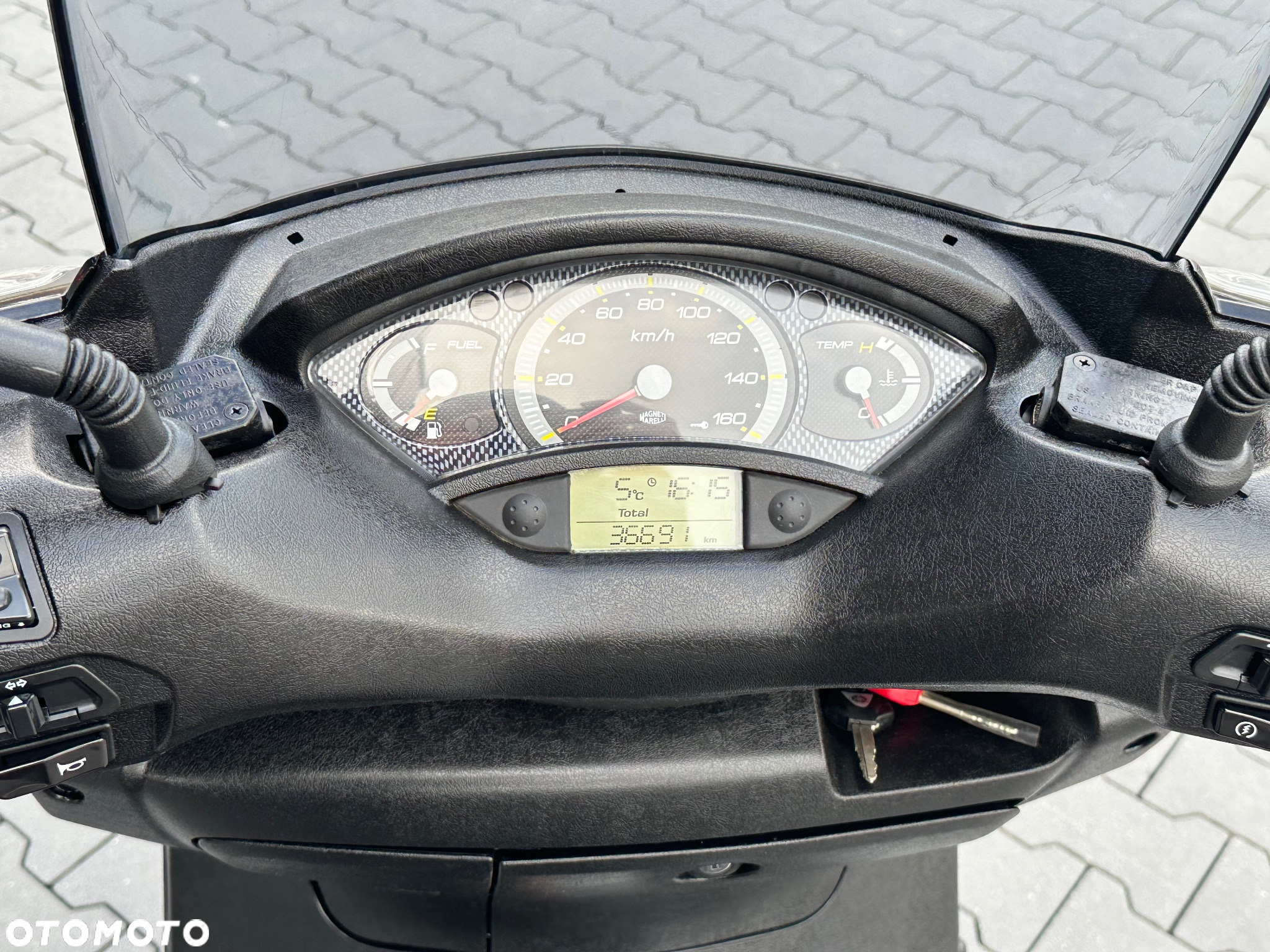 Yamaha X-max - 20