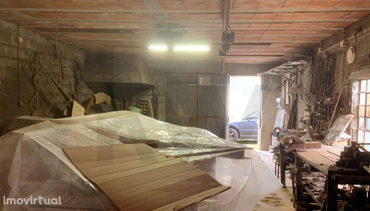 Armazém para Conversão em Moradia T2 – Vilar de Mouros - Grande imagem: 4/17