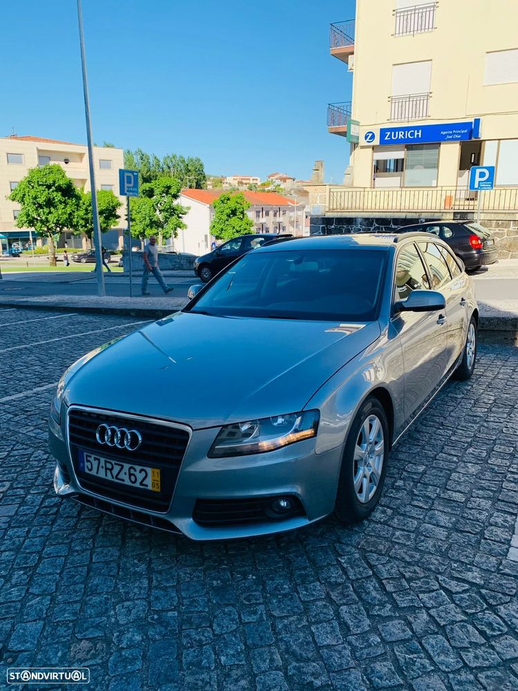 Audi A4 Avant 2.0 TDI DPF Attraction - 2