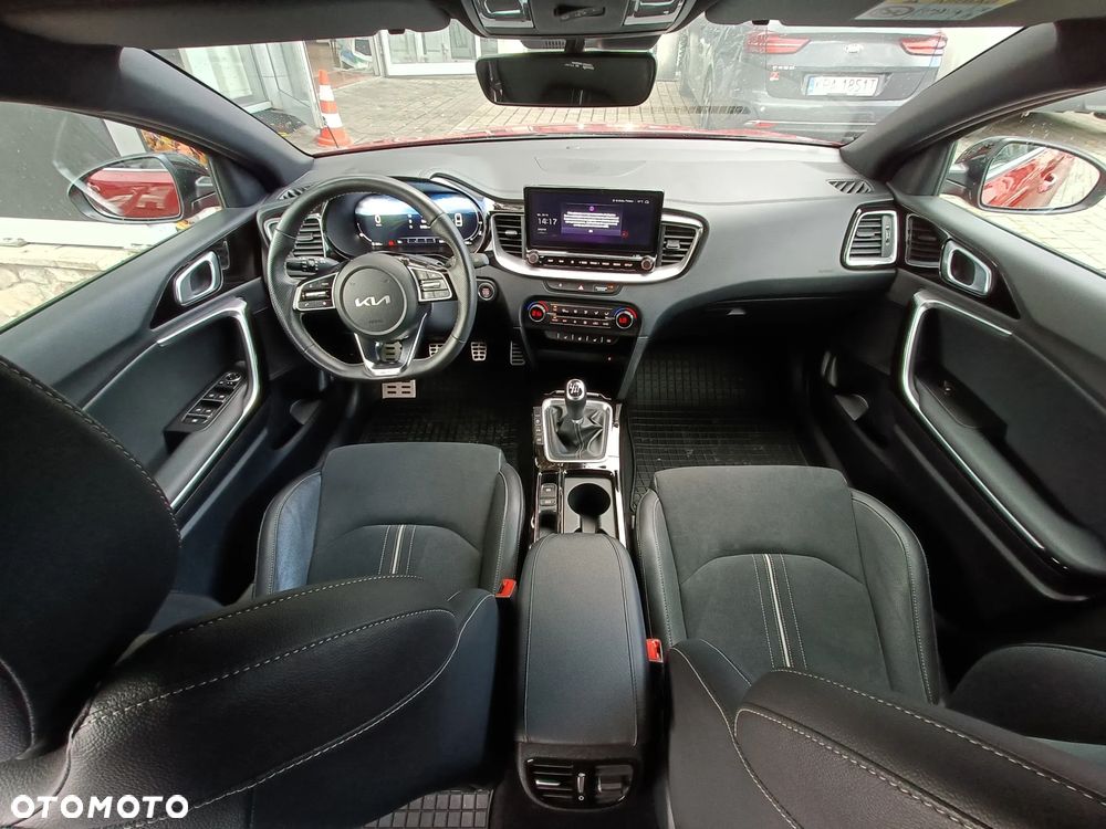 Kia ProCeed 1.5 T-GDI GT Line - 13