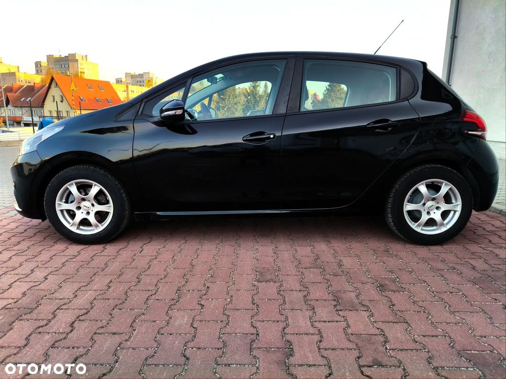 Peugeot 208 PureTech 82 Winter Edition - 11