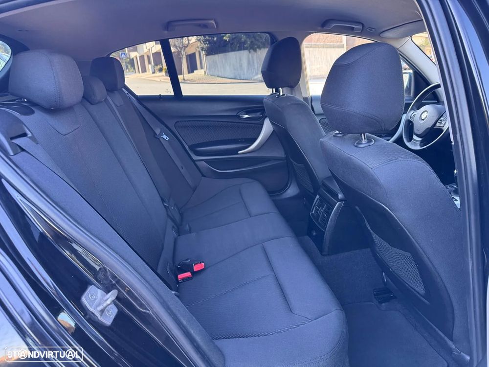 BMW 116 d EfficientDynamics Edition Urban Line - 28