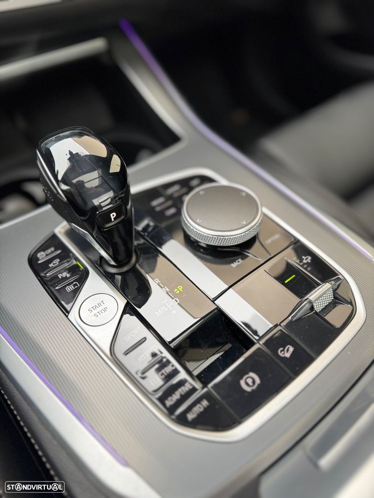 BMW X5 45 e xDrive Pack M 50 anos - 14