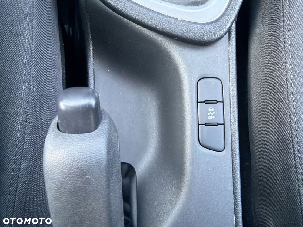 Toyota Yaris 1.5 Comfort - 19