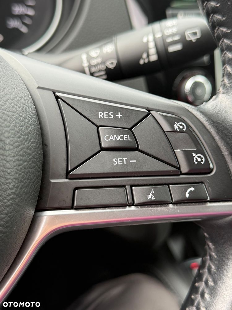 Nissan Qashqai 1.3 DIG-T N-Tec - 16