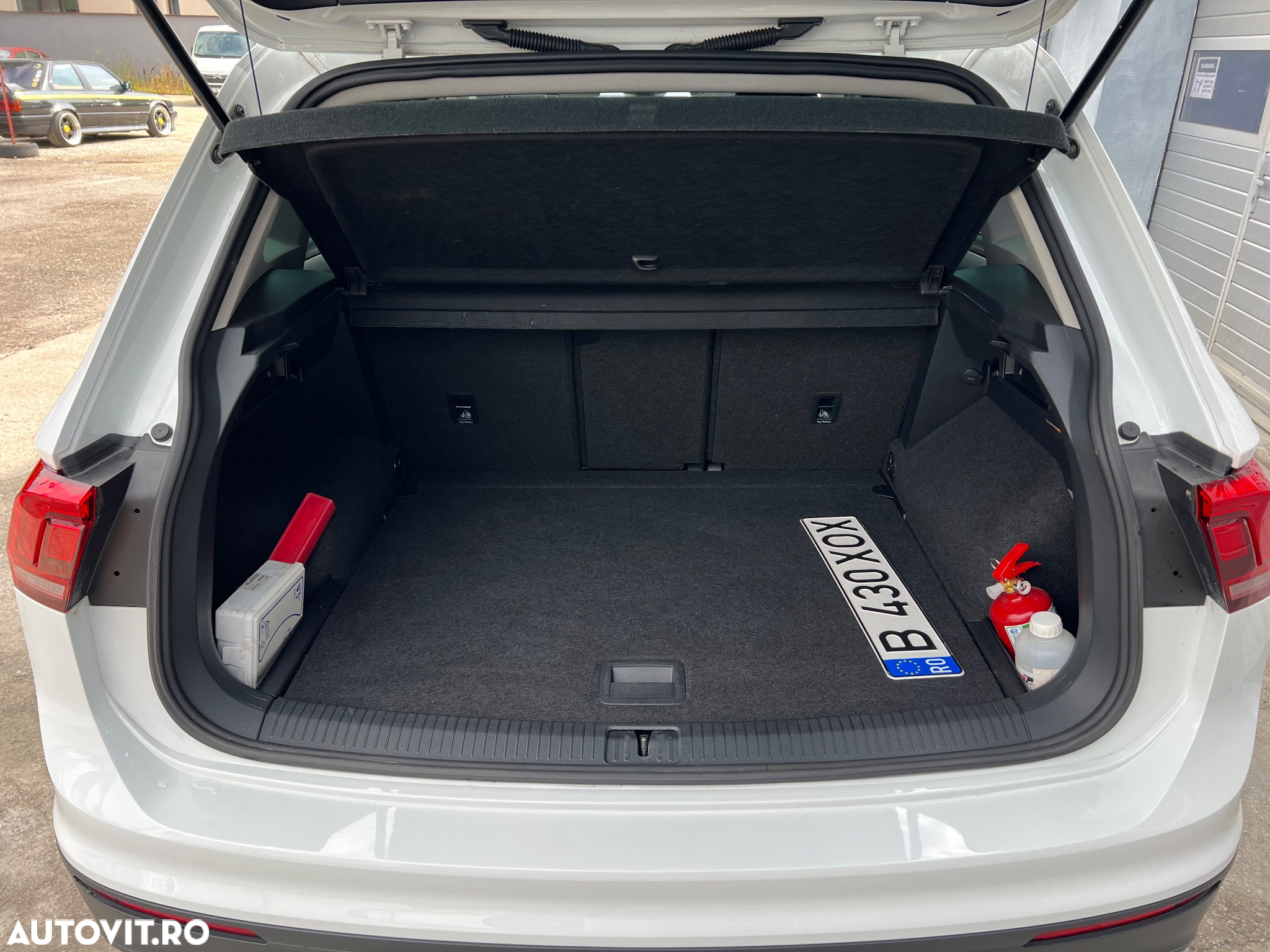 Volkswagen Tiguan 2.0 TDI DPF DSG Comfortline - 23